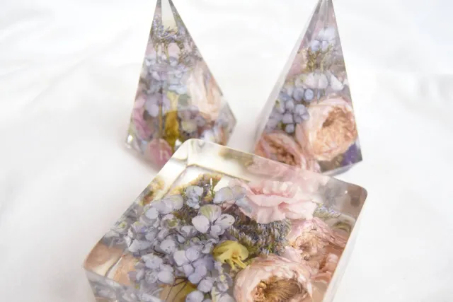 Nature ID - uchování svatební kytice do pryskyřice