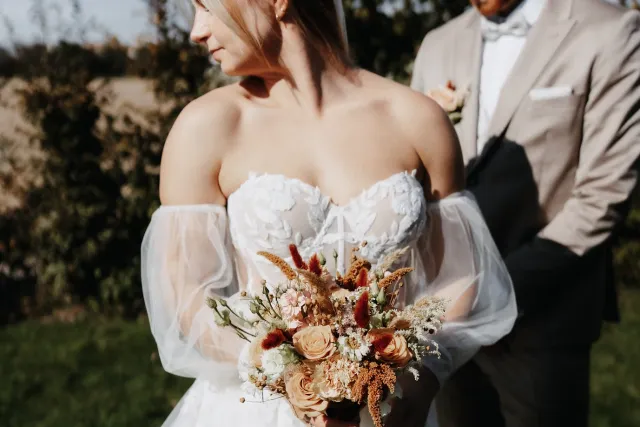 Zavrtaná v lásce - svatební květiny na míru